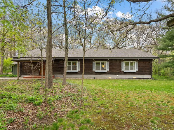 16294 Lakewood St, Lowell, IN 46356