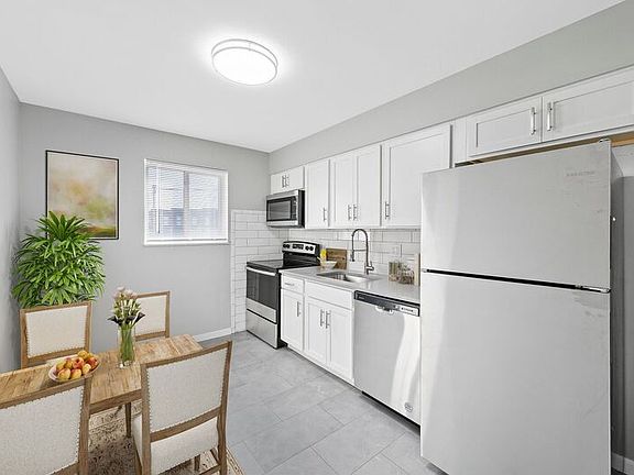 3rd image of 6265-75 Gravois Ave #6273-2B
