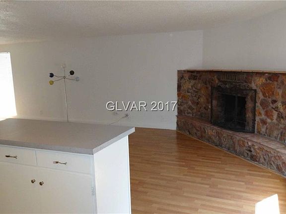 5th image of 5053 Hallet Dr