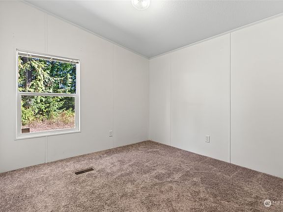3rd image of 30703 S 6th Ave Ct S