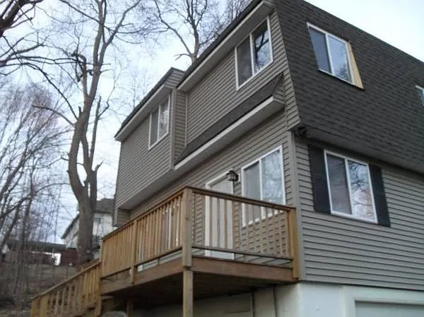 103 Ingalls Ave #2