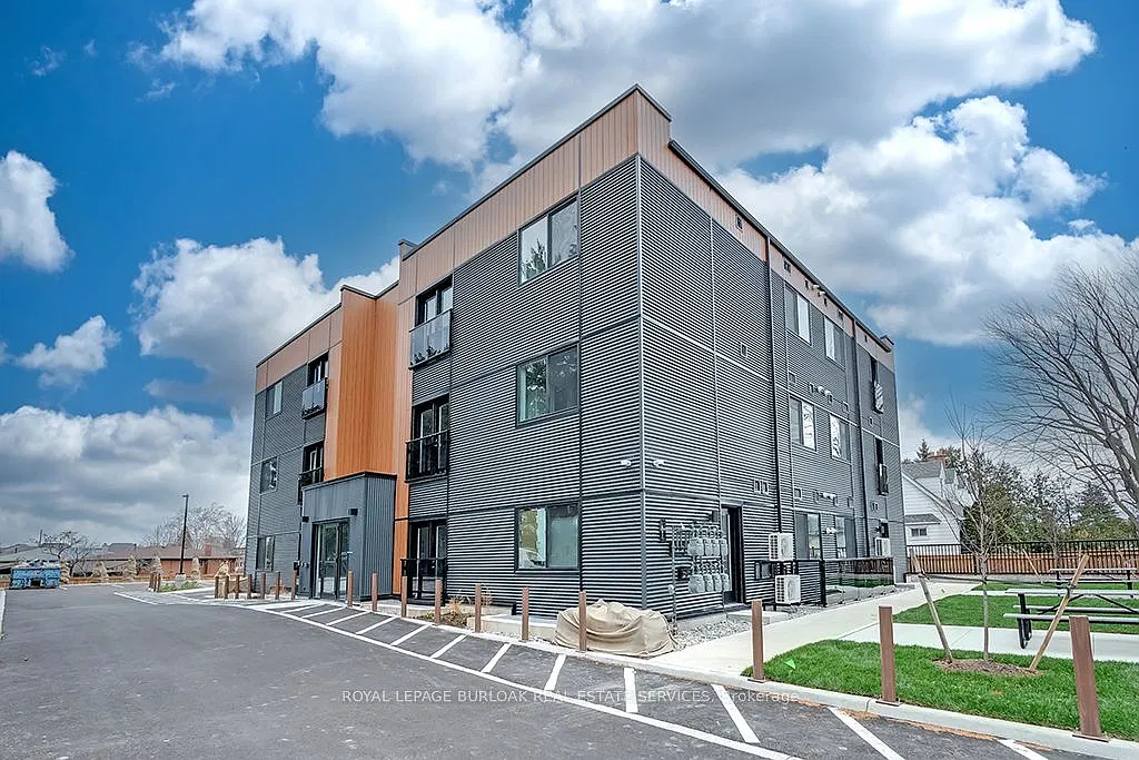 2 bed, $2,300 — Photo 2