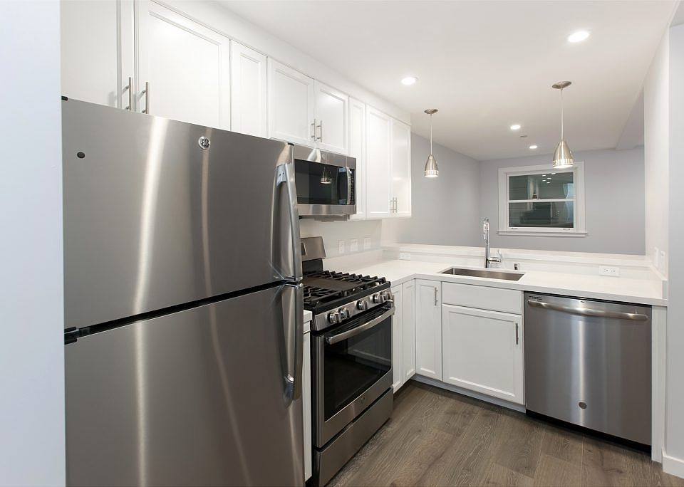 1st image of 274 Diamond St #274A