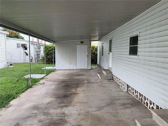 2nd image of 704 51st Avenue Plz W