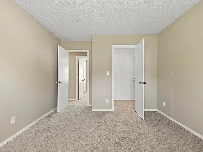 7381 E Suncrest Ct — Photo 20