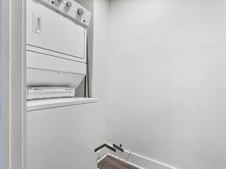 427 Whiteman St #1 — Photo 12