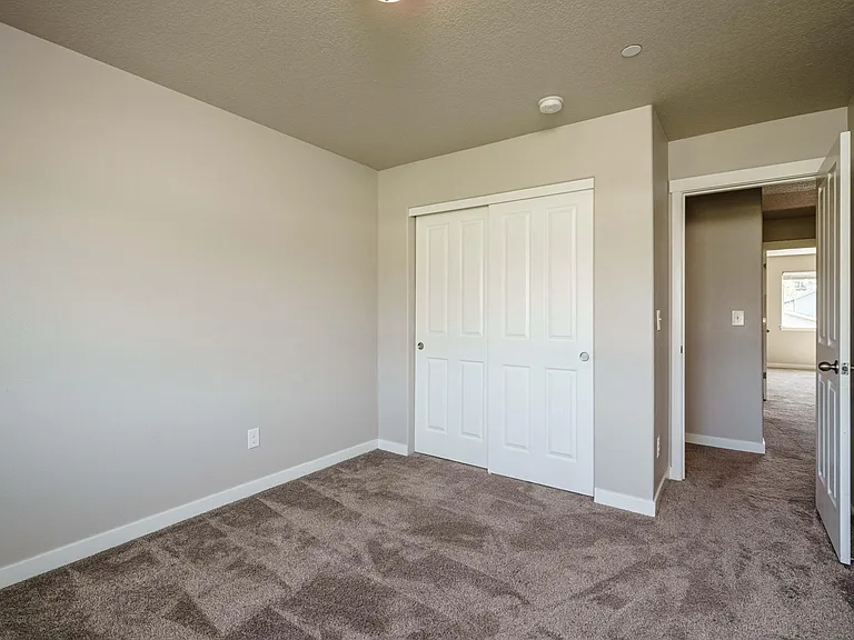 10912 NE 8th Cir — Photo 30