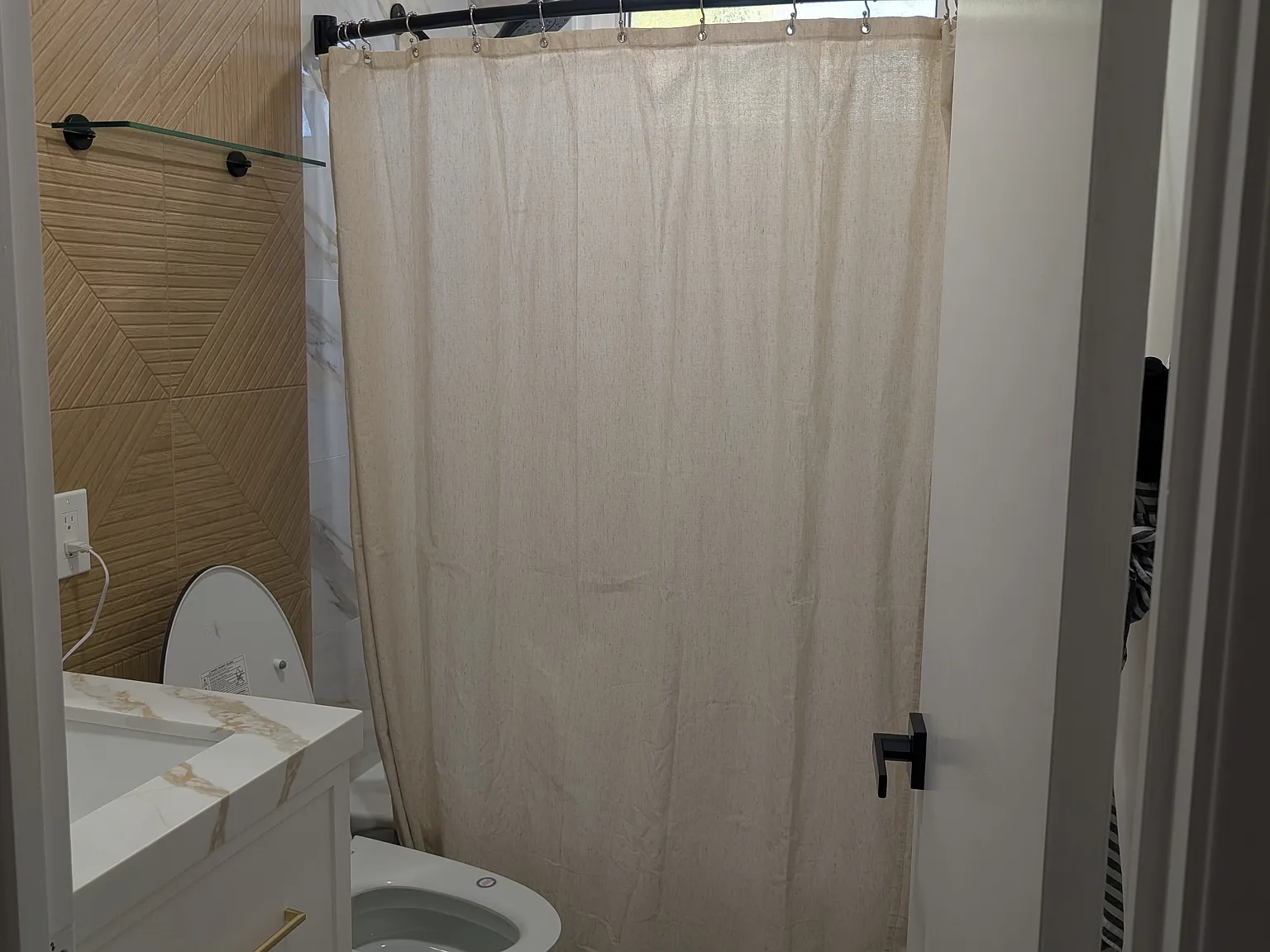 1326 Burkette Dr — Photo 2
