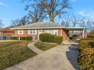 75 Calbreath Ct, Florissant, MO 63031
