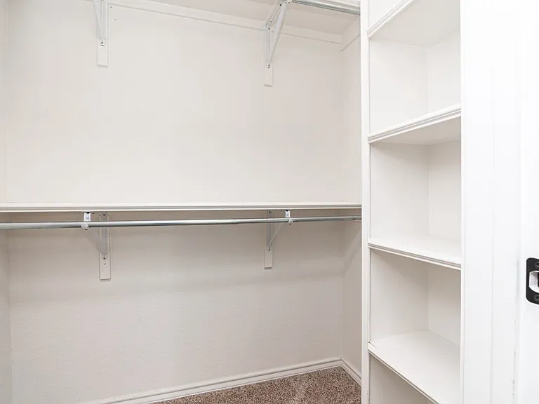5329 Bella Pl — Photo 15
