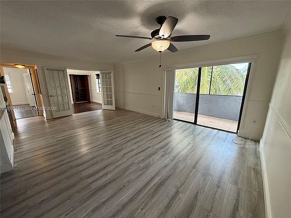 4th image of 3582 NE 171st St APT 301