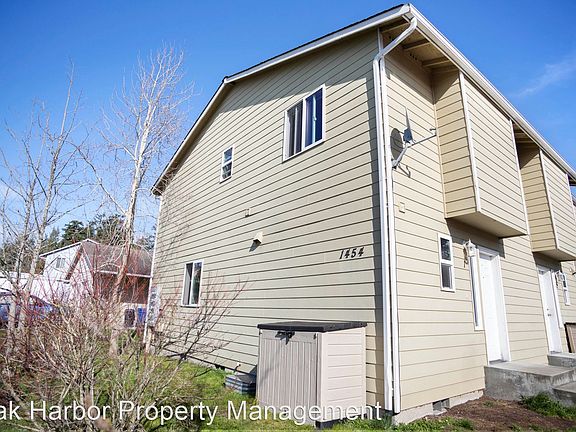 2nd image of 1454 NW Falls Creek Loop Unit 2