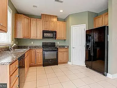 $650 / 1br - Rooms For Students Or Professors Near University Of Maryland (Baltimore Ramsay St) — Photo 4