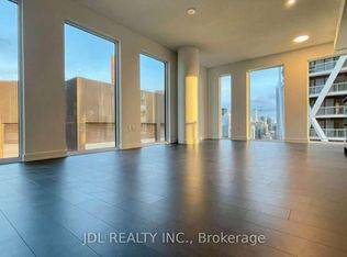 238 Simcoe St #3104, Toronto, ON M5T 0E2