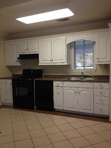 2nd image of 1407 E Polk Ave