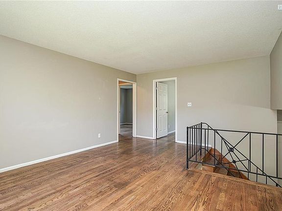 4th image of 8728 E 97th Ter