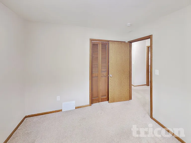 3301 Skyview Dr — Photo 12