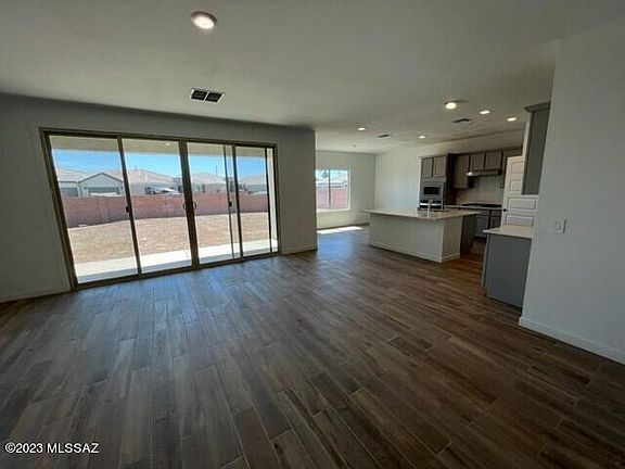 5th image of 12517 W Old Farm Dr