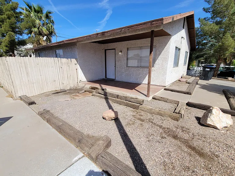 1801 Bearden Ave — Photo 2