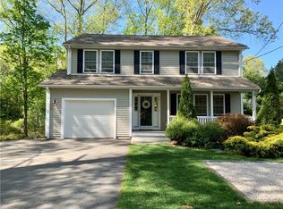 34 Old Hickory Dr, Cumberland, RI 02864