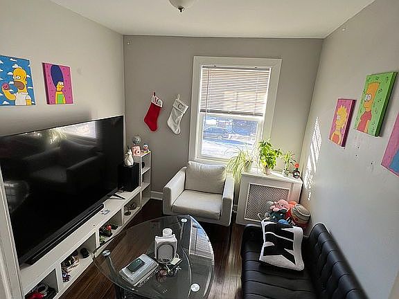 sm br/office/gym/family rm