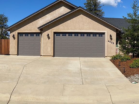 2nd image of 4025 Hyde Park Ct