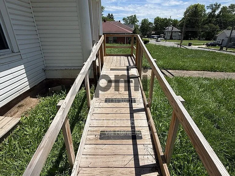 1222 Nichol Ave #1 — Photo 3