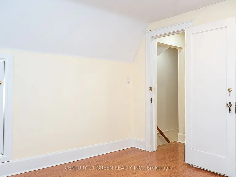 41 Paradise Rd S — Photo 20