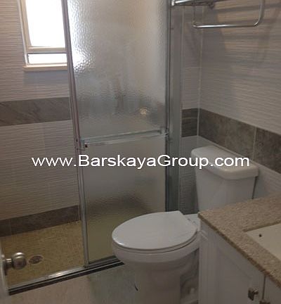 5th image of 2517 30th Ave #3R