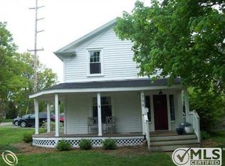 706 Main St, Fenton, MI 48430