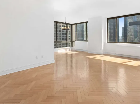 2 Columbus Avenue image 18 of 31