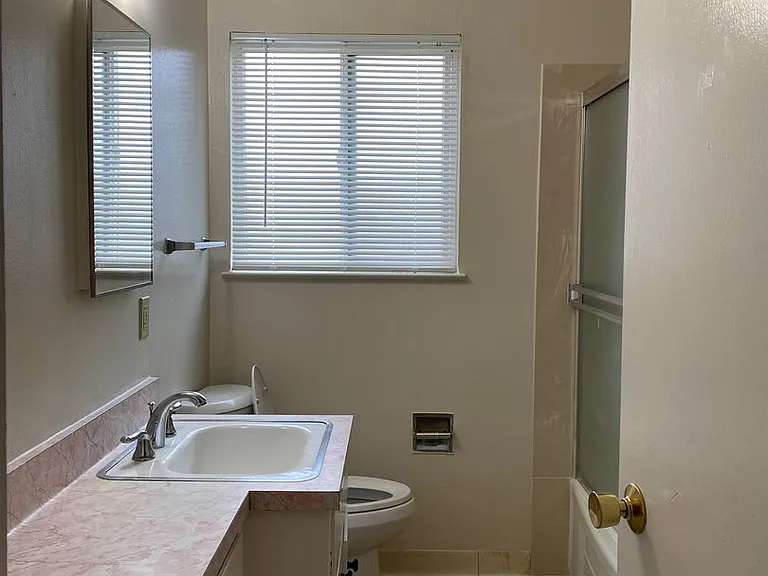 627 Dowling Blvd — Photo 8