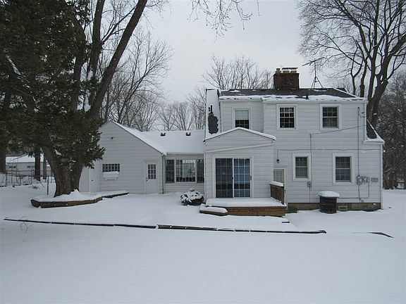 3rd image of 2988 Old Orchard Dr
