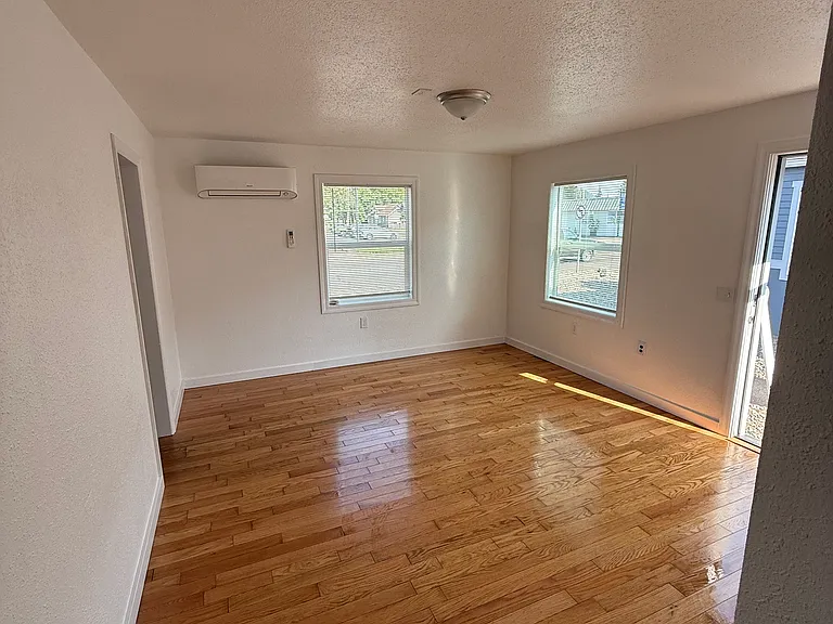 178 S Main St #148 — Photo 2