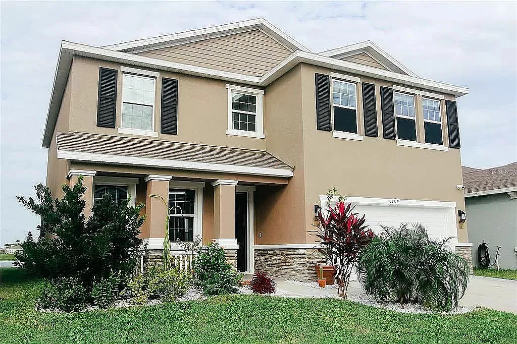 Property main image