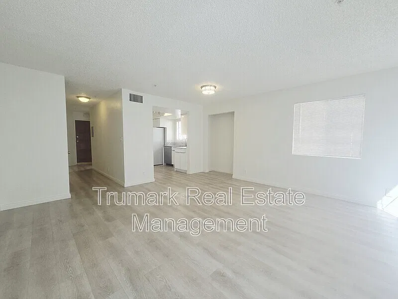2 bed, 1.5 bath, $3,095 — Photo 1