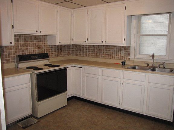 3rd image of 502 Ohio St