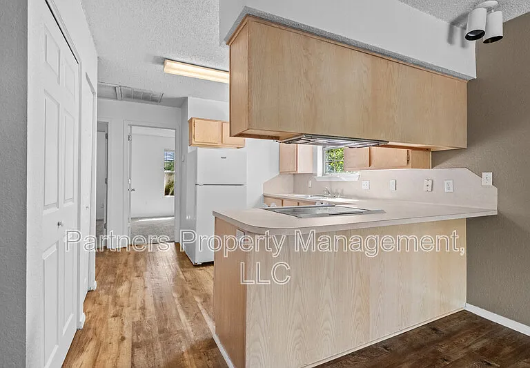 1621 N Leverett Ave #7 — Photo 8