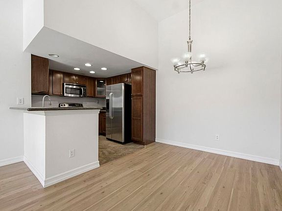 5th image of 15387 Maturin Dr Unit 231