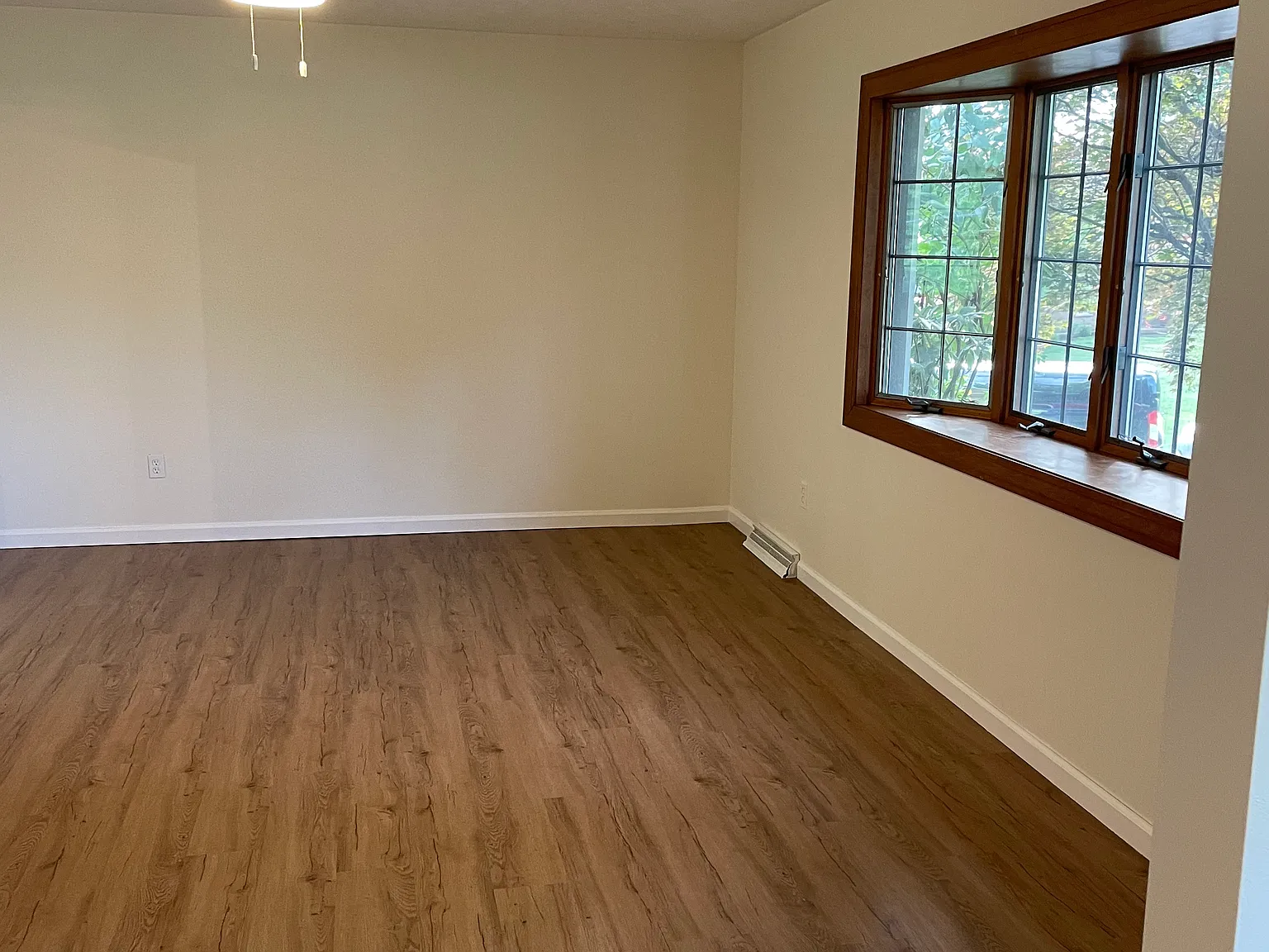 230 W Dilcrest Cir — Photo 4
