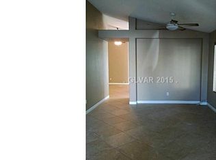 935 Country Back Rd, Las Vegas, NV 89123