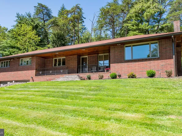 120 Hill St, Lock Haven, PA 17745