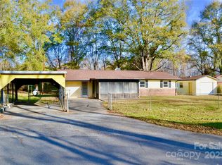 245 Davis Lake Rd, Forest City, NC 28043