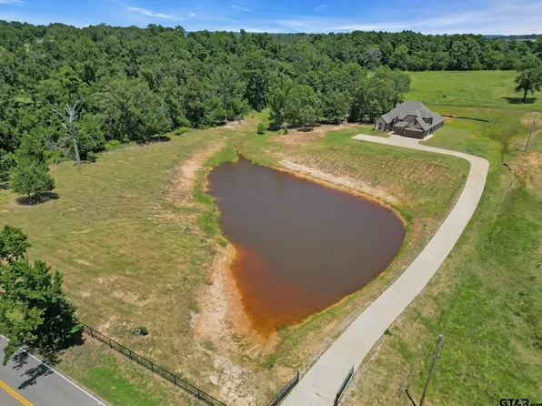 4777 Lake Park Dr, Tyler, TX 75704