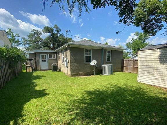 3rd image of 2977 Caledonia St