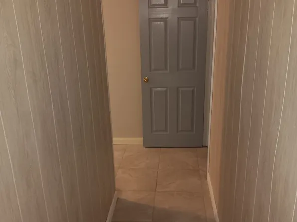 9811 Seaview Avenue image 14 of 28