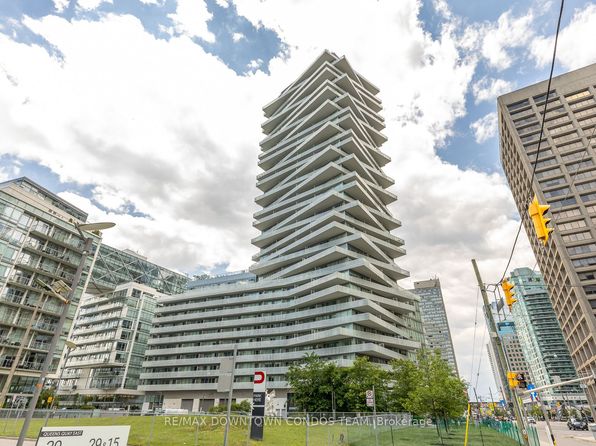 15 Queens Quay E #1410, Toronto, ON M5E 0A4
