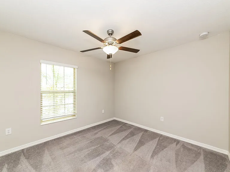 15306 Miller Creek Dr — Photo 12