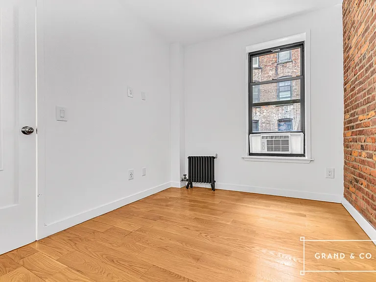 135 Eldridge St #5E — Photo 6