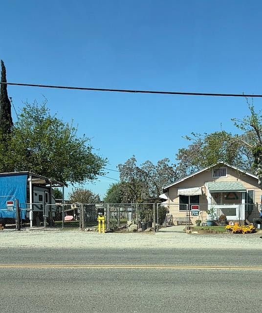 1st image of 1107 N Hughes Ave